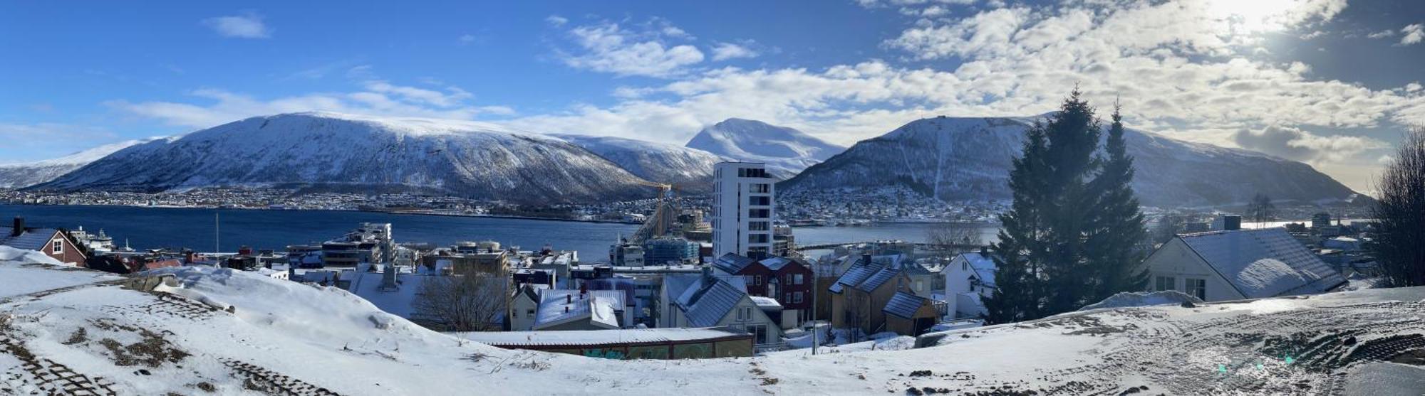 Tromso Skyline Sanctuary Apartment Bagian luar foto